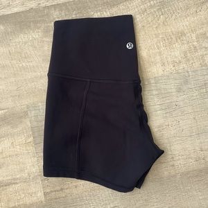 UEC lululemon Align 4” shorts size 6 BLK